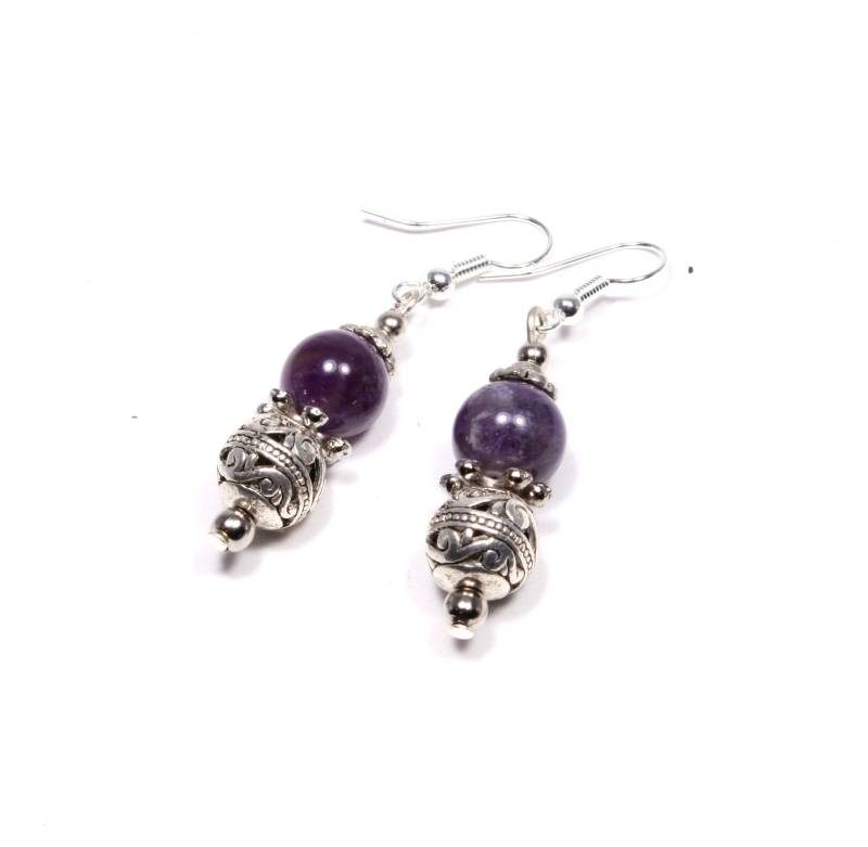 Amethyst Tropfen Ohrringe Auf Versilberten Ohrhaken - Lila Edelstein von BigSkiesJewellery