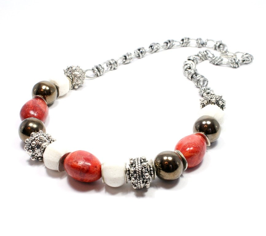 Chunky Edelstein Halskette - Rost Creme Braun Perlen Perlenarbeit Schmuck Statement von BigSkiesJewellery