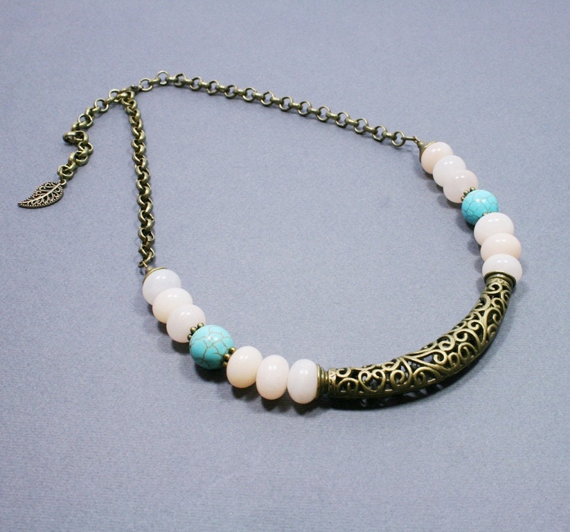 Pfirsich Türkis Messing Halskette - Edelstein Schmuck Halbedelstein Boho Perlen von BigSkiesJewellery