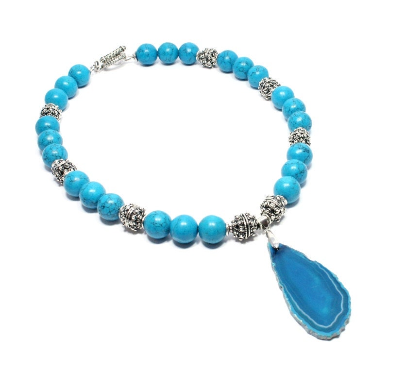 Türkise Achatscheibe Halskette - Lebhafter Blauer Achat Anhänger Edelstein Schmuck Hellblauer von BigSkiesJewellery