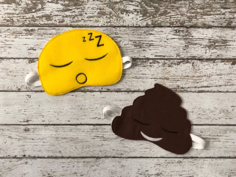50% Rabatt Emoji Schlafmaske Augenmaske Augenkissen Augenbinde Schlafbeihilfe Kinderschlafmaske Maske Geburtstagsgeschenk von BigSkyEmbroidery