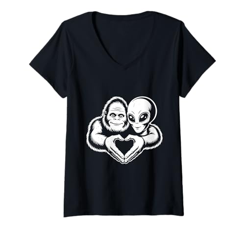Damen Bigfoot und Alien Friendship Paranormal Love Sasquatch UFO T-Shirt mit V-Ausschnitt Damen Bigfoot und Alien Friendship Paranormal Love Sasquatch UFO T-Shirt mit V-Ausschnitt von Bigfoot and Alien Friendship Paranormal