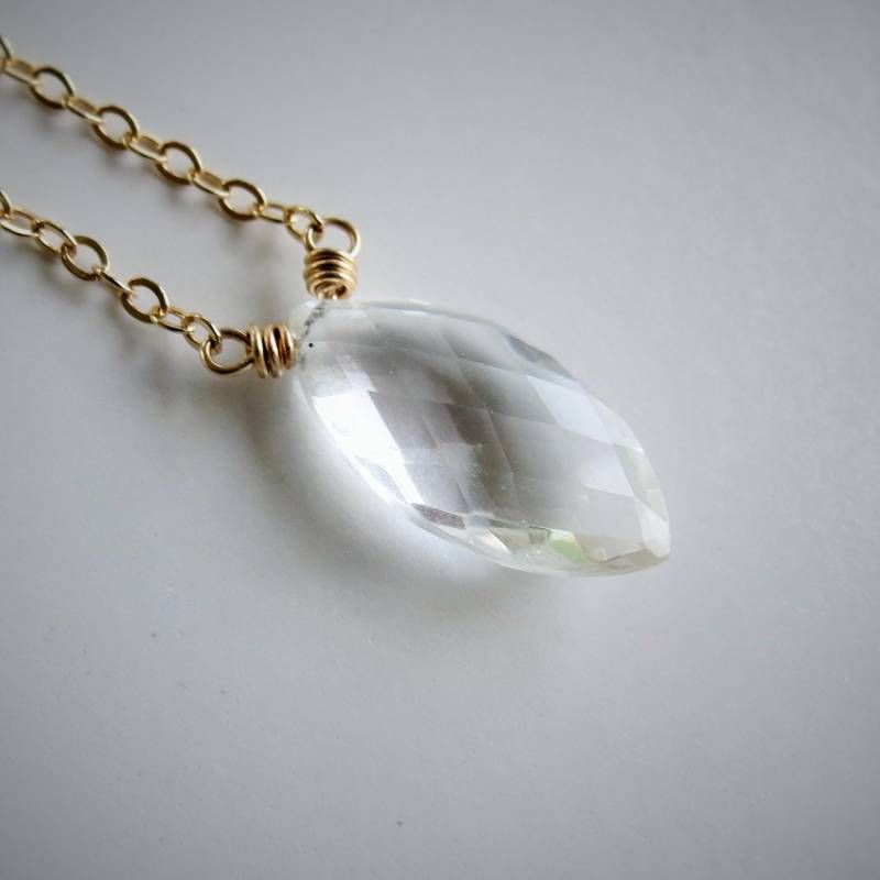 Bergkristall, Qualität Aaa, Facettierte Marquise, Anhänger, Ovale Kette 14K Gold Gefüllt, Monat April, Natürlicher Schutzstein Bergkristall, Qualität Aaa, Facettierte Marquise, Anhänger, Ovale Kette 14K Gold Gefüllt, Monat April, Natürlicher Schutzstein von Bijoubicou