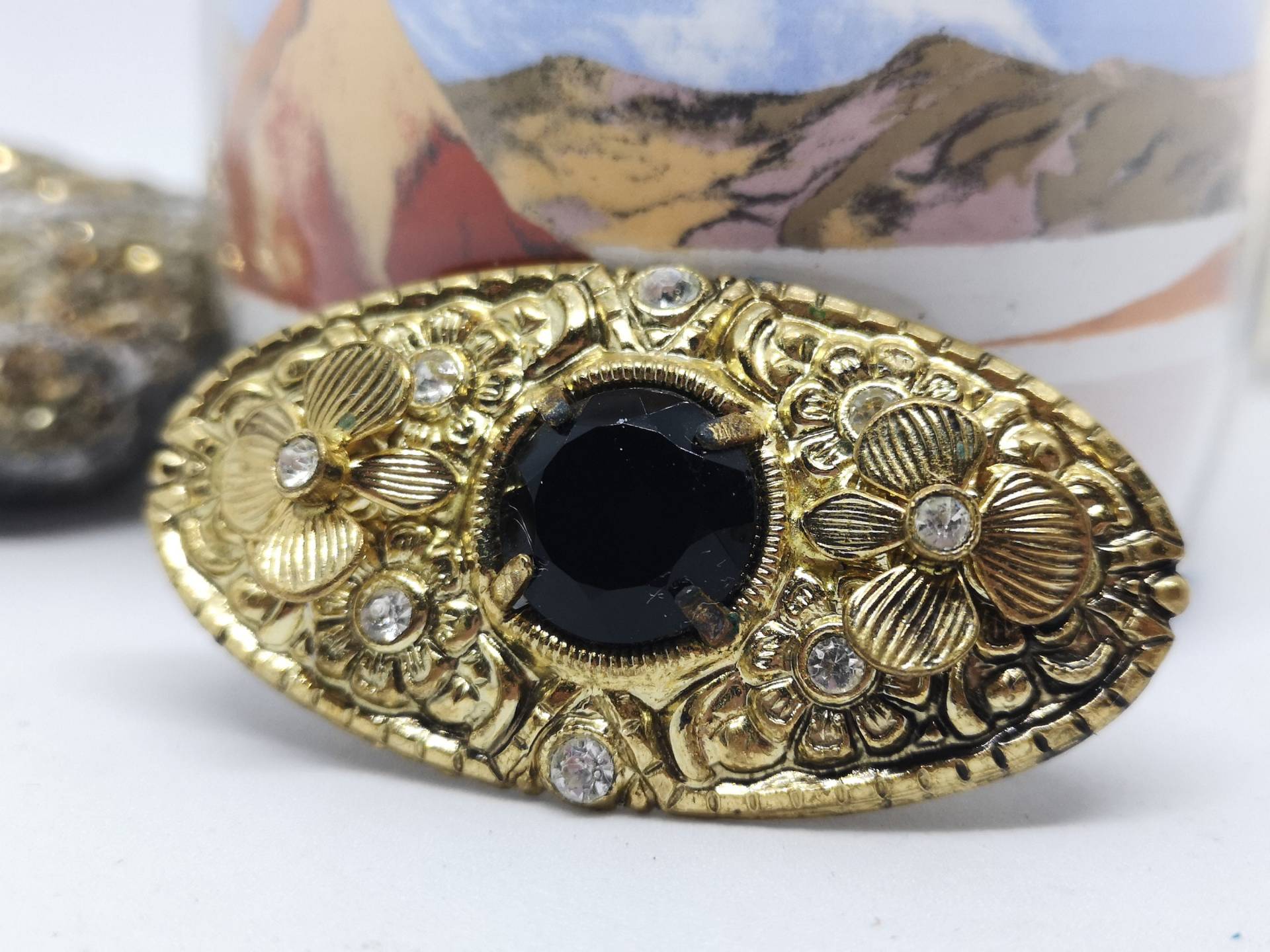 Vintage Gold Brosche Mit Schwarzen Onyx Stein Kleine Diamanten Schicke Perfekter Zustand Boutique Montreal Quebec Kanada von BijouxCarcajou