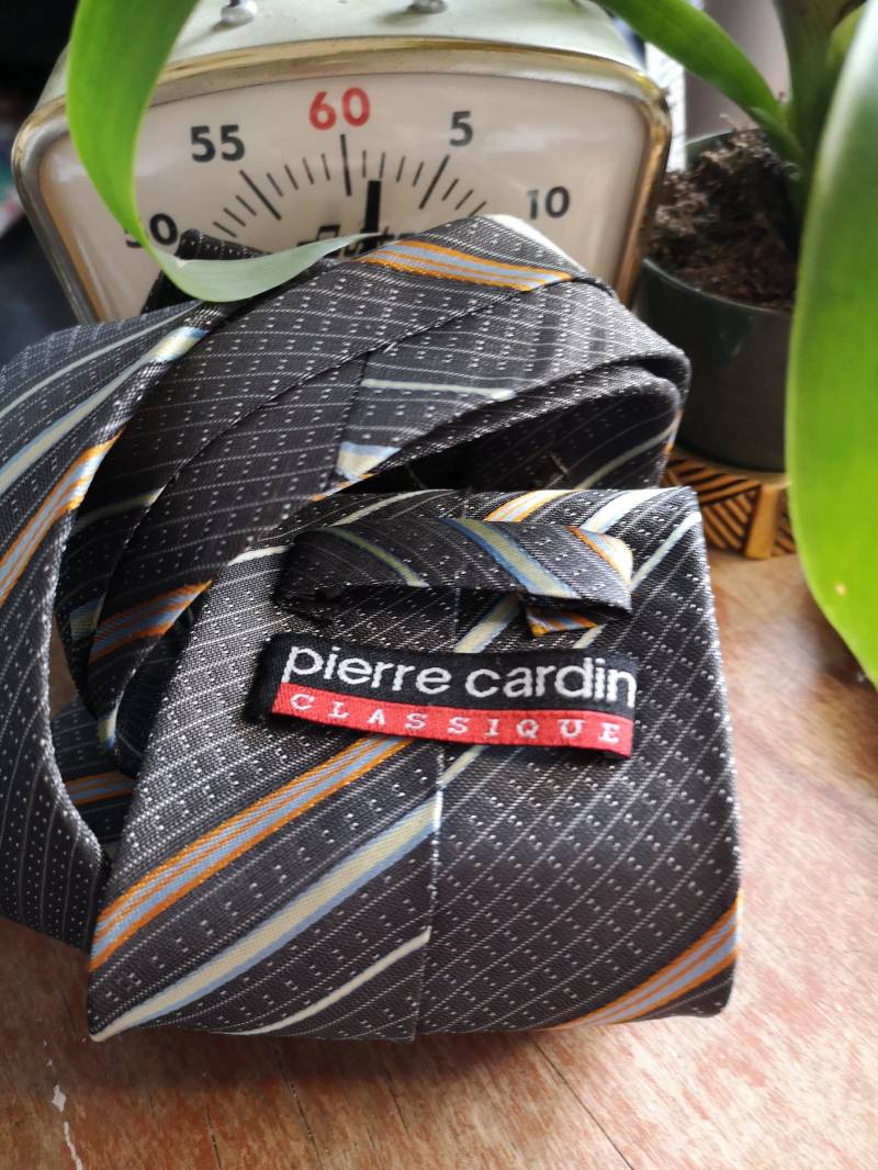 Vintage Krawatte Pierre Cardin Classic Grau Metallic Herren Accessoire Retro Classic Boutique Umweltfreundlich Montreal Kanada Bizoucarcajou von BijouxCarcajou
