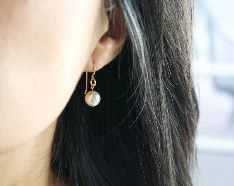 Gold Filled Perlen Hängeohrringe Swarovski Kristall Anhänger Gold Filled Perlen Hängeohrringe Swarovski Kristall Anhänger von BijouxMEE
