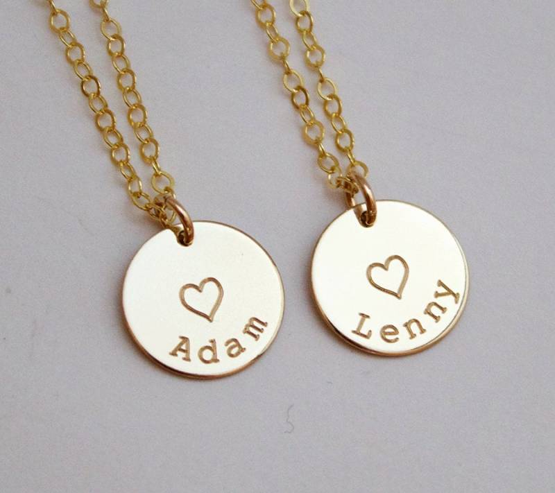 Personalisierte Gold Filled Name Disc Halskette Charm Mit Gravur Personalisierte Gold Filled Name Disc Halskette Charm Mit Gravur von BijouxMEE