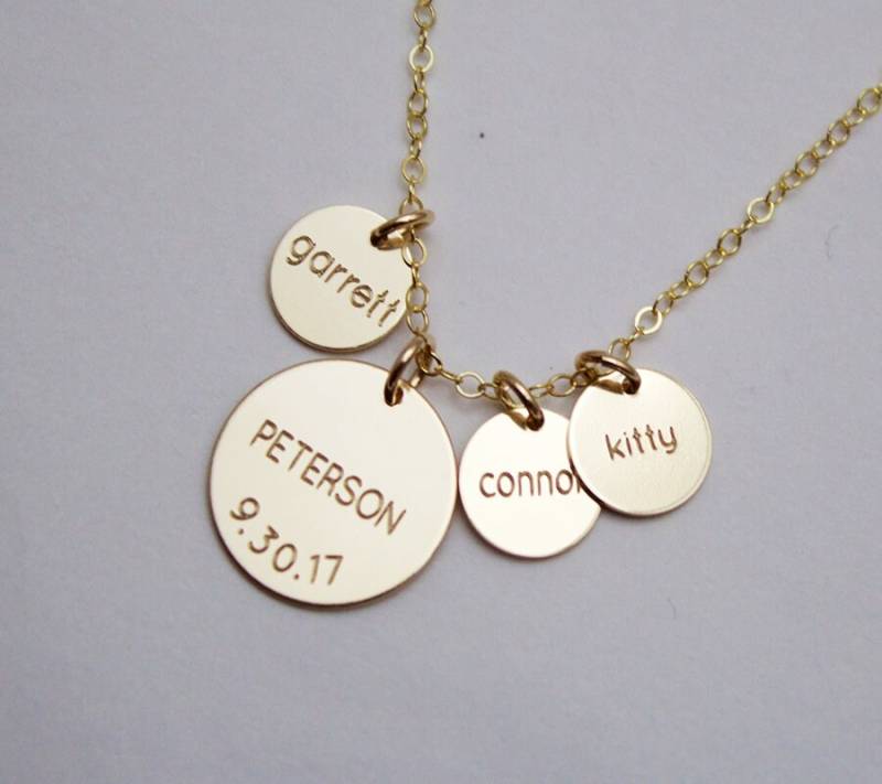 Plättchenkette Mit Graviertem Familiennamen, Gold Fill, Roségold Oder Silber Plättchenkette Mit Graviertem Familiennamen, Gold Fill, Roségold Oder Silber von BijouxMEE