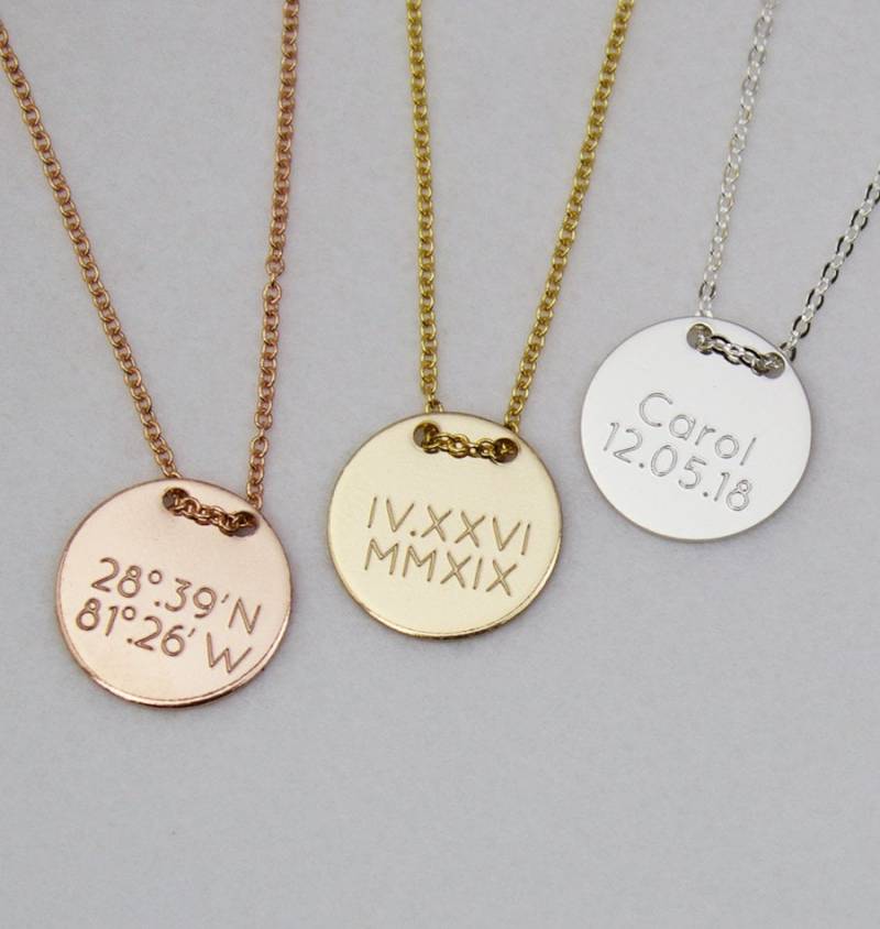 Plättchenkette Mit Gravur, Name, Koordinaten, 14K Gold Fill Oder Sterlingsilber Plättchenkette Mit Gravur, Name, Koordinaten, 14K Gold Fill Oder Sterlingsilber von BijouxMEE