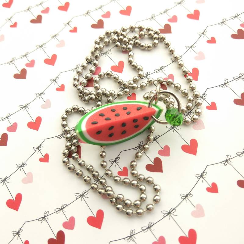 Handgemachte Halskette Aus Polymer Clay Wassermelonenscheibe Mit Swarovski Kristall von BijouxRI