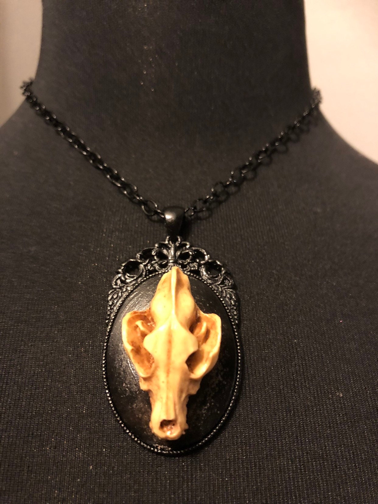 Kamee Kollektion - Halskette Wolf Skull Kamee Kollektion - Halskette Wolf Skull von BijouxStLou