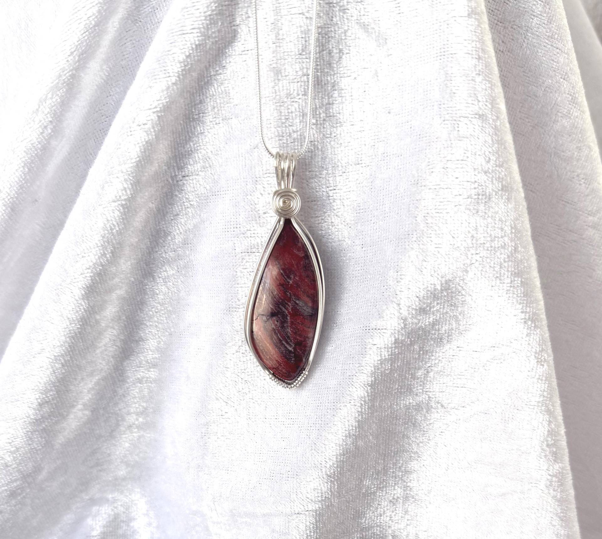 Schlangenhaut Jaspis Halskette, Anhänger, Talisman 925 Sterling Silber von Bijouxzenitudech