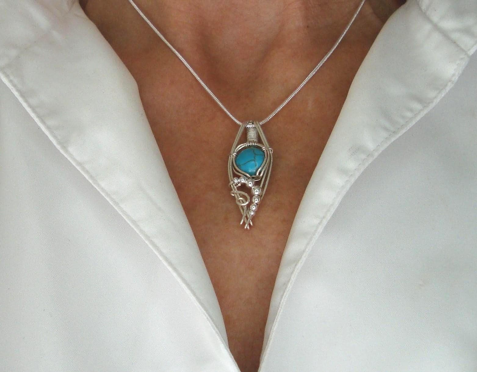 Türkis Anhänger, Halskette, 925 Sterling Silber, Geschenk Für Sie, Naturstein Schmuck, Halbedelstein Schmuck Türkis Anhänger, Halskette, 925 Sterling Silber, Geschenk Für Sie, Naturstein Schmuck, Halbedelstein Schmuck von Bijouxzenitudech