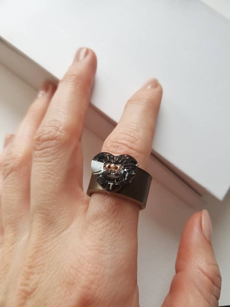 Swarovski Kristall Herz Ring, Bronze Leder Band, Handgemachter Schmuck von BijuBrill
