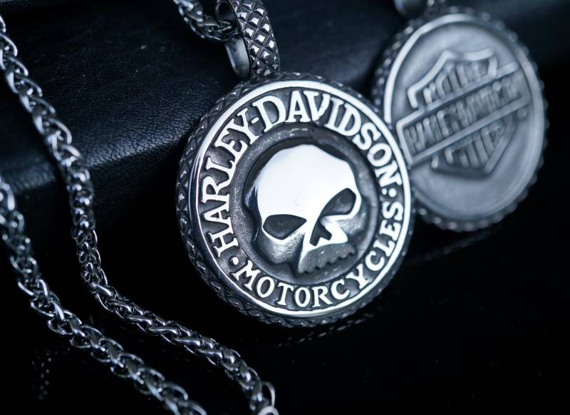 Biker Harley Davidson Double Sided Rolo Skull Kette Anhänger Pendant Neu Edelstahl Schmuck Jewelry Silbern Biker Harley Davidson Double Sided Rolo Skull Kette Anhänger Pendant Neu Edelstahl Schmuck Jewelry Silbern von BikerworldCo