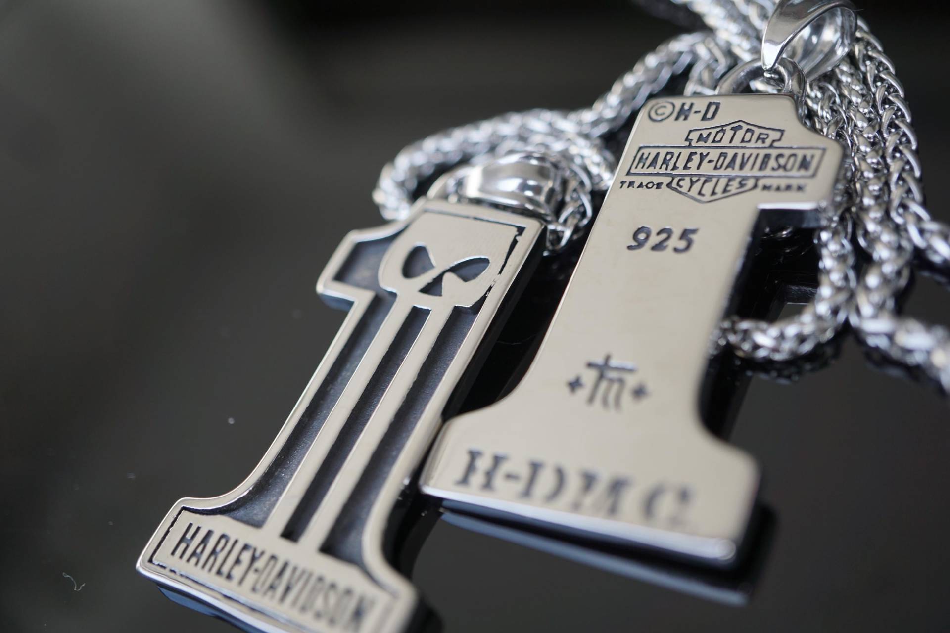 Biker Harley Davidson Hd Skull One Kette Anhänger Pendant Neu Edelstahl Schmuck Jewelry Silbern Biker Harley Davidson Hd Skull One Kette Anhänger Pendant Neu Edelstahl Schmuck Jewelry Silbern von BikerworldCo
