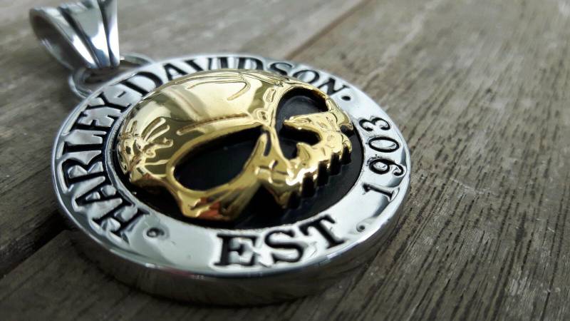 Biker Harley Davidson Skull Kette Anhänger Pendant Neu Edelstahl Schmuck Jewelry Silbern/Gold Biker Harley Davidson Skull Kette Anhänger Pendant Neu Edelstahl Schmuck Jewelry Silbern/Gold von BikerworldCo
