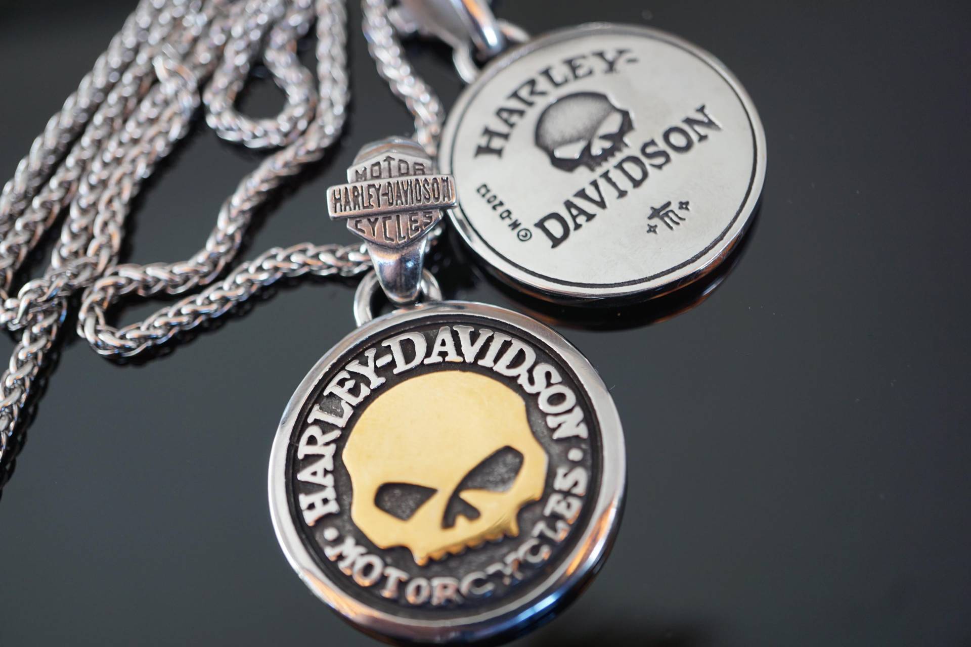 Biker Harley Davidson Skull Kette Anhänger Pendant Neu Edelstahl Schmuck Jewelry Silbern Gold Biker Harley Davidson Skull Kette Anhänger Pendant Neu Edelstahl Schmuck Jewelry Silbern Gold von BikerworldCo