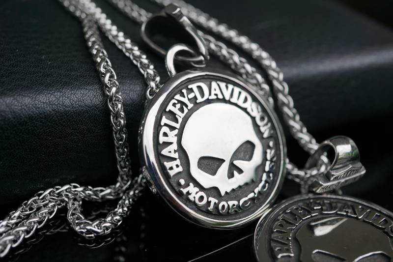 Biker Harley Davidson Skull Kette Anhänger Pendant Neu Edelstahl Schmuck Jewelry Silbern Biker Harley Davidson Skull Kette Anhänger Pendant Neu Edelstahl Schmuck Jewelry Silbern von BikerworldCo