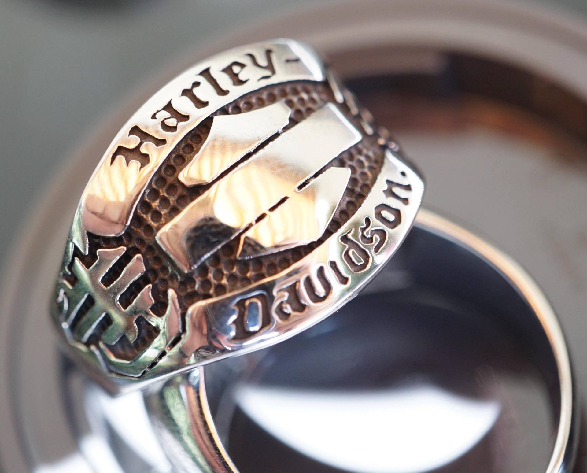 Harley Davidson Biker Bar & Shield Edelstahl Ring Schmuck Jewelry 8-13 Silbern Neu Harley Davidson Biker Bar & Shield Edelstahl Ring Schmuck Jewelry 8-13 Silbern Neu von BikerworldCo