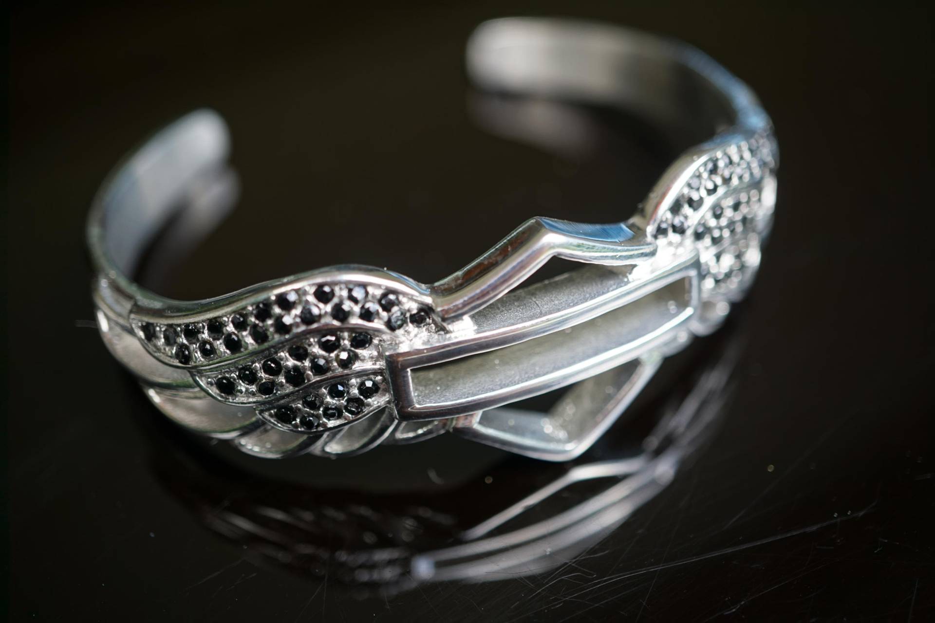 Harley Davidson Damen Biker Edelstahl Bar & Shield Strass Armband Armreif Bracelet Schmuck Jewelry Steel Neu Silbern Schwarz Harley Davidson Damen Biker Edelstahl Bar & Shield Strass Armband Armreif Bracelet Schmuck Jewelry Steel Neu Silbern Schwarz von BikerworldCo