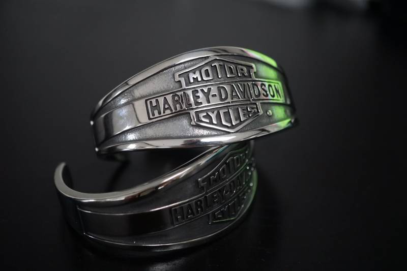 Herren Biker Edelstahl Bar & Shield Harley Davidson Armband Armreif Bracelet Schmuck Jewelry Steel Neu Herren Biker Edelstahl Bar & Shield Harley Davidson Armband Armreif Bracelet Schmuck Jewelry Steel Neu von BikerworldCo