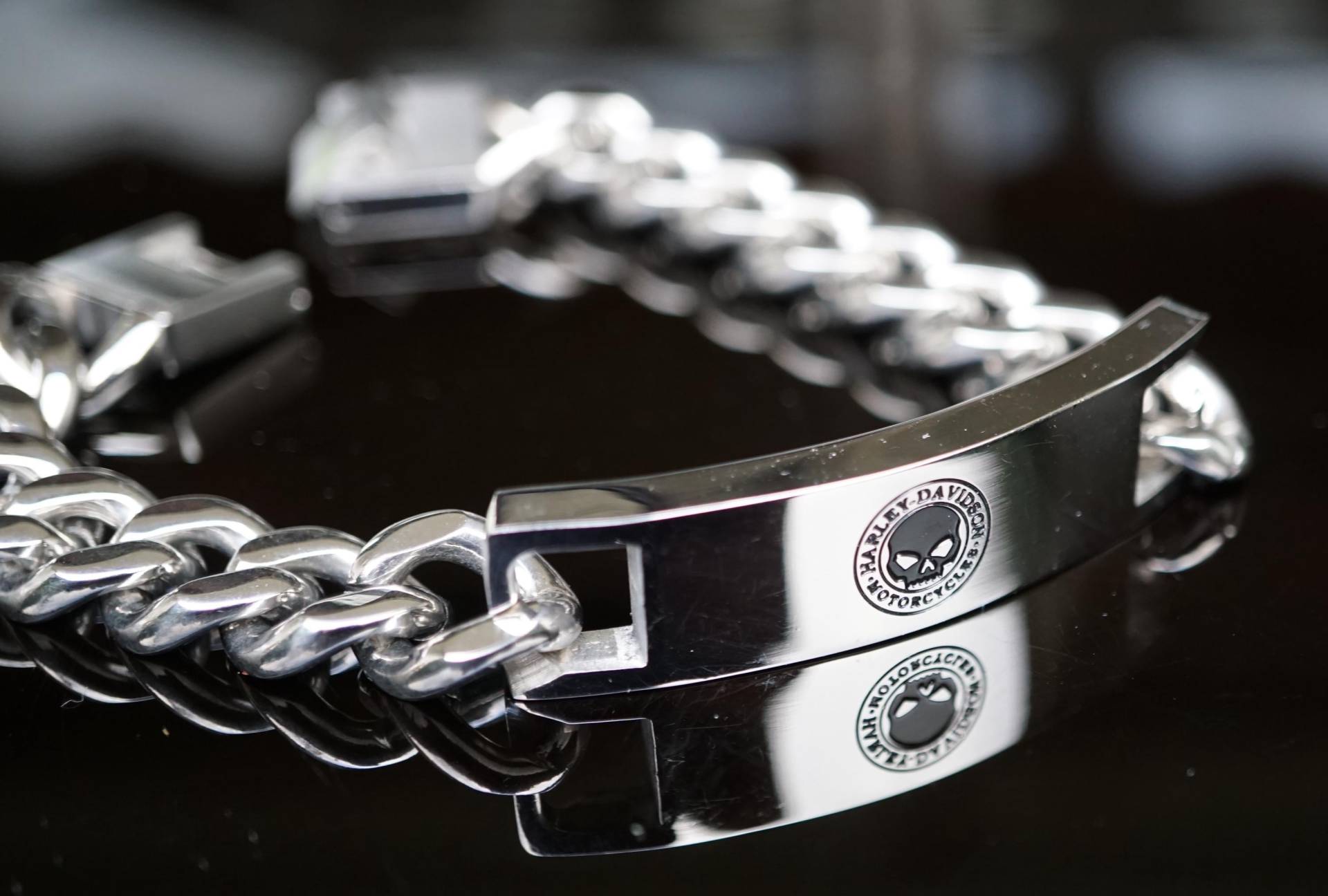 Herren Biker Edelstahl Bar & Shield Skull Harley Davidson Armband Bracelet Schmuck Jewelry Steel Neu Herren Biker Edelstahl Bar & Shield Skull Harley Davidson Armband Bracelet Schmuck Jewelry Steel Neu von BikerworldCo