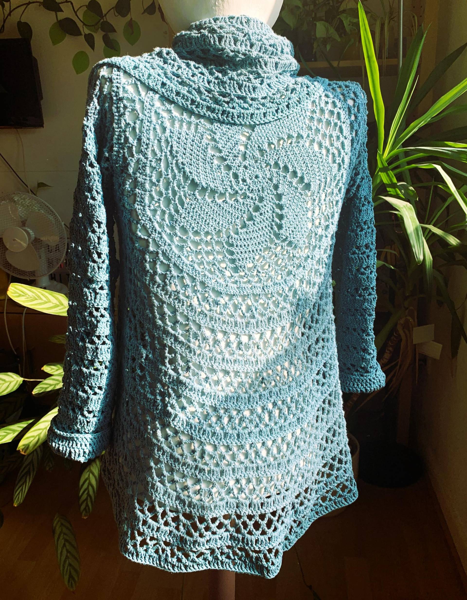 Kreisjacke Aus Baumwolle, Gehäkelt, Handgefertigt, Mandala Jacke, Boho Chic, Größe 36-38 Kreisjacke Aus Baumwolle, Gehäkelt, Handgefertigt, Mandala Jacke, Boho Chic, Größe 36-38 von Bilderherbst