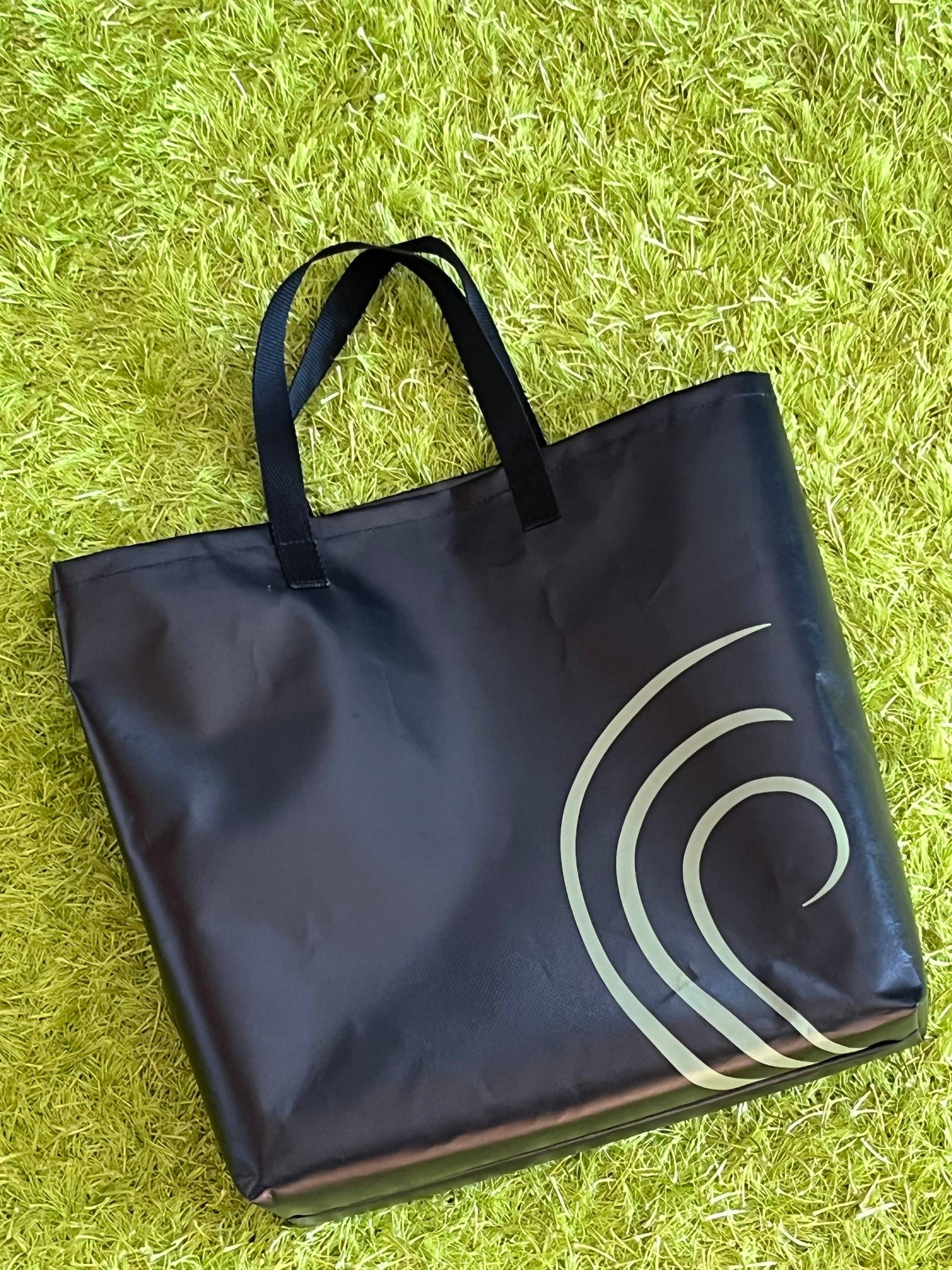 Einkaufs/strandtasche Aus Recycelten Werbetafeln von Billboardshop