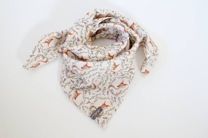 Doppeltes Dreieckstuch/Schal, Kuscheltuch, Halstuch, Schnuffeltuch Musselintuch, Baumwolltuch "Schlafendes Rehlein" von Billinchen
