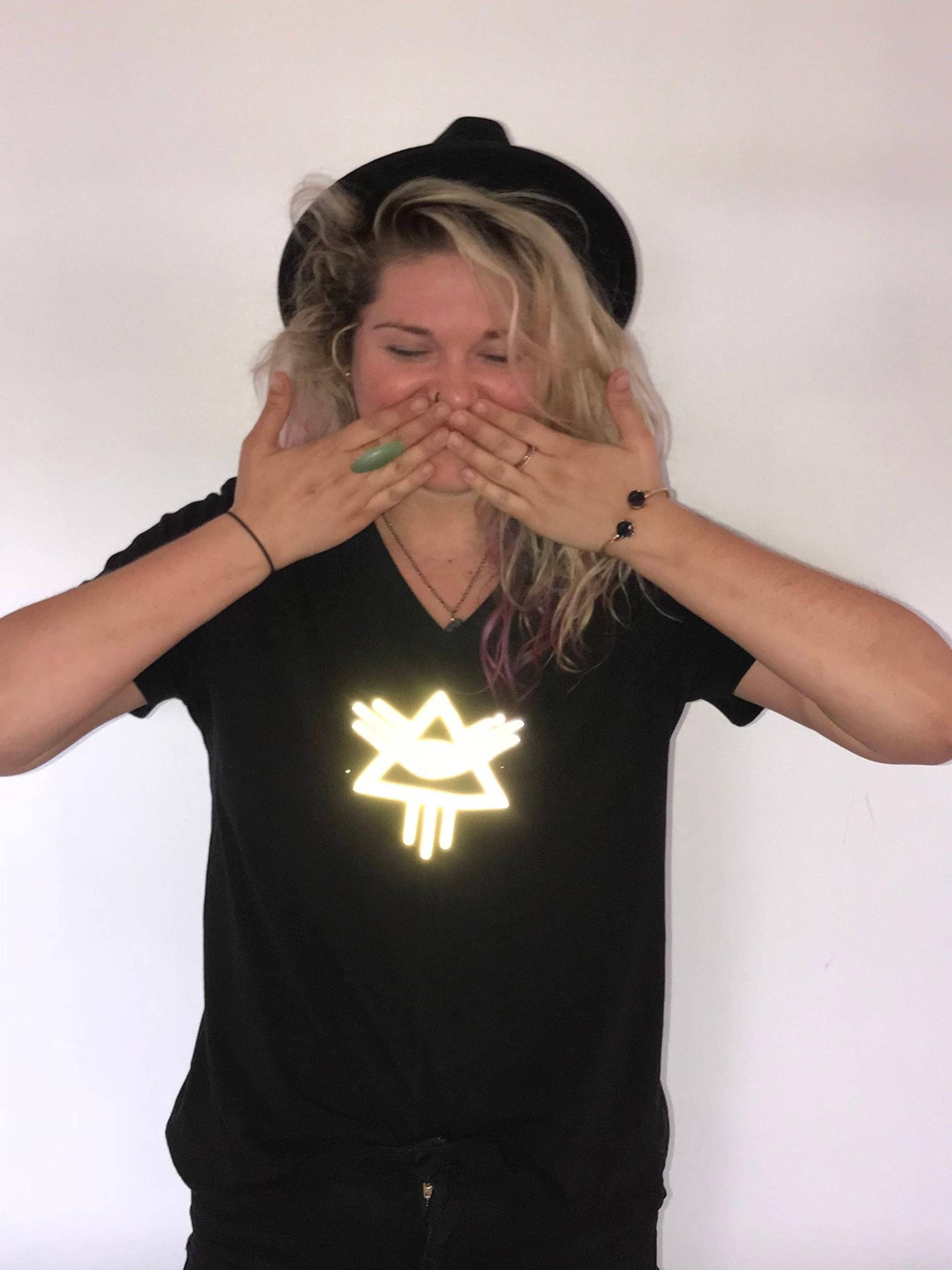 Allsehendes Auge Pyramide - Illuminati Reflective Design Reflektierendes Bügelbild/Heat Transfer Patch Für Kleidung. Nachtsichtbarkeit von BillyBeSeen