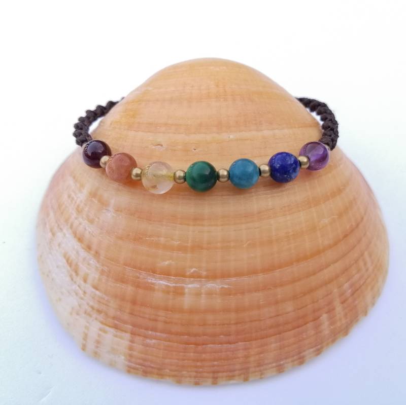 Makramee-Chakra-Armband Mit Edelstein-Perlen von BillysLotsofKnots