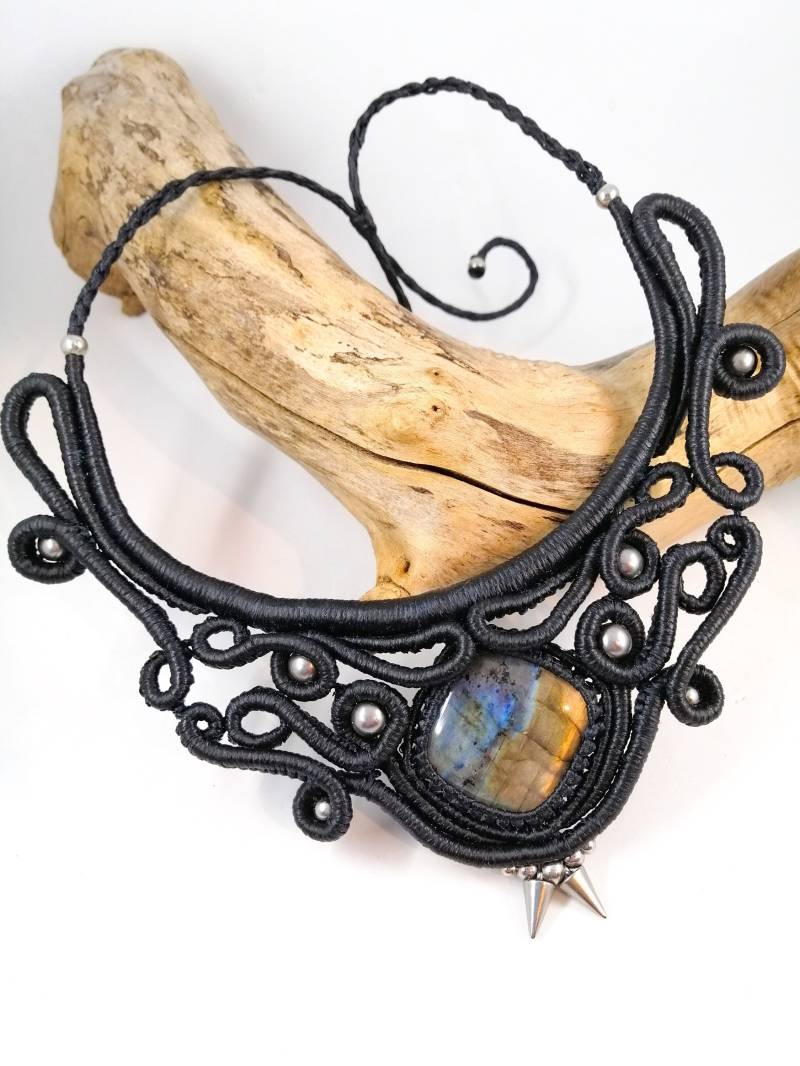 Makramee Collier Mit Labradorit Und Edelstahl in Nachtblau von BillysLotsofKnots