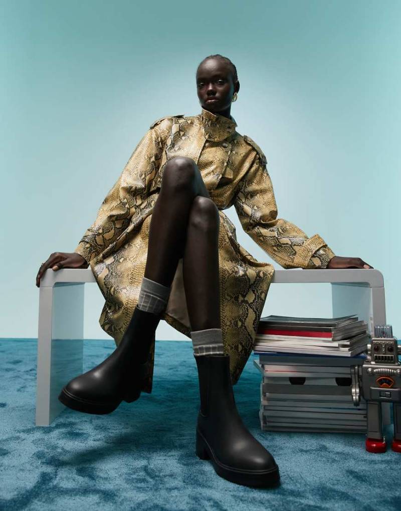 BIMBA Y LOLA - Gummistiefeletten in Schwarz mit niedrigem Absatz von Bimba Y Lola