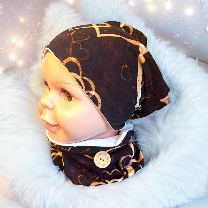 Beanie Mütze Mit Schal Set Und Loop Mädchen Herzen Gold Halssocke Kindergarten Kleidung Für Kleinkinder von BinesWunderladen