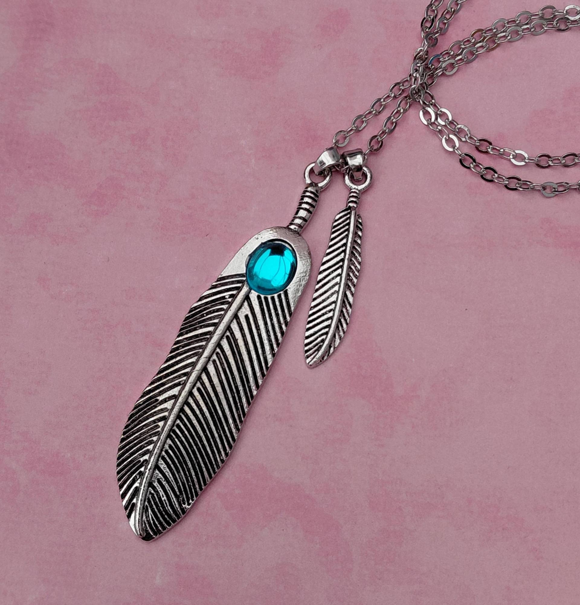 Resident Evil Claire Redfield Inspirierte Feder Halskette - Videospiel Schmuck Biohazard Cosplay Boho von BiohazardCandy