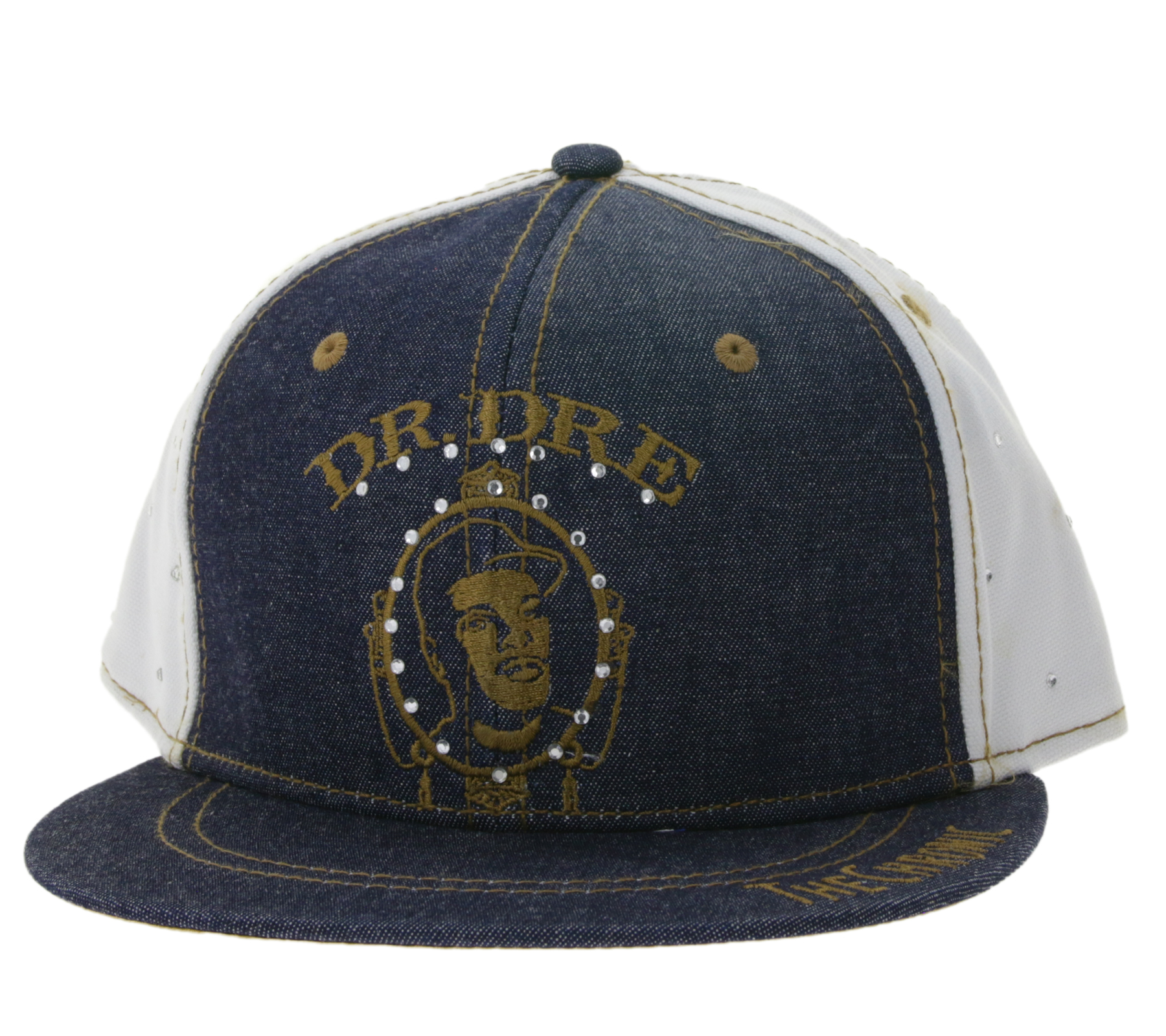Dr. Dre Unisex Flatrim-Cap mit Logo-Stickerei und Glitzersteinen Baseball-Cap TC109827DRE2 Jeans/Weiß Dr. Dre Unisex Flatrim-Cap mit Logo-Stickerei und Glitzersteinen Baseball-Cap TC109827DRE2 Jeans/Weiß von BioworldMerch
