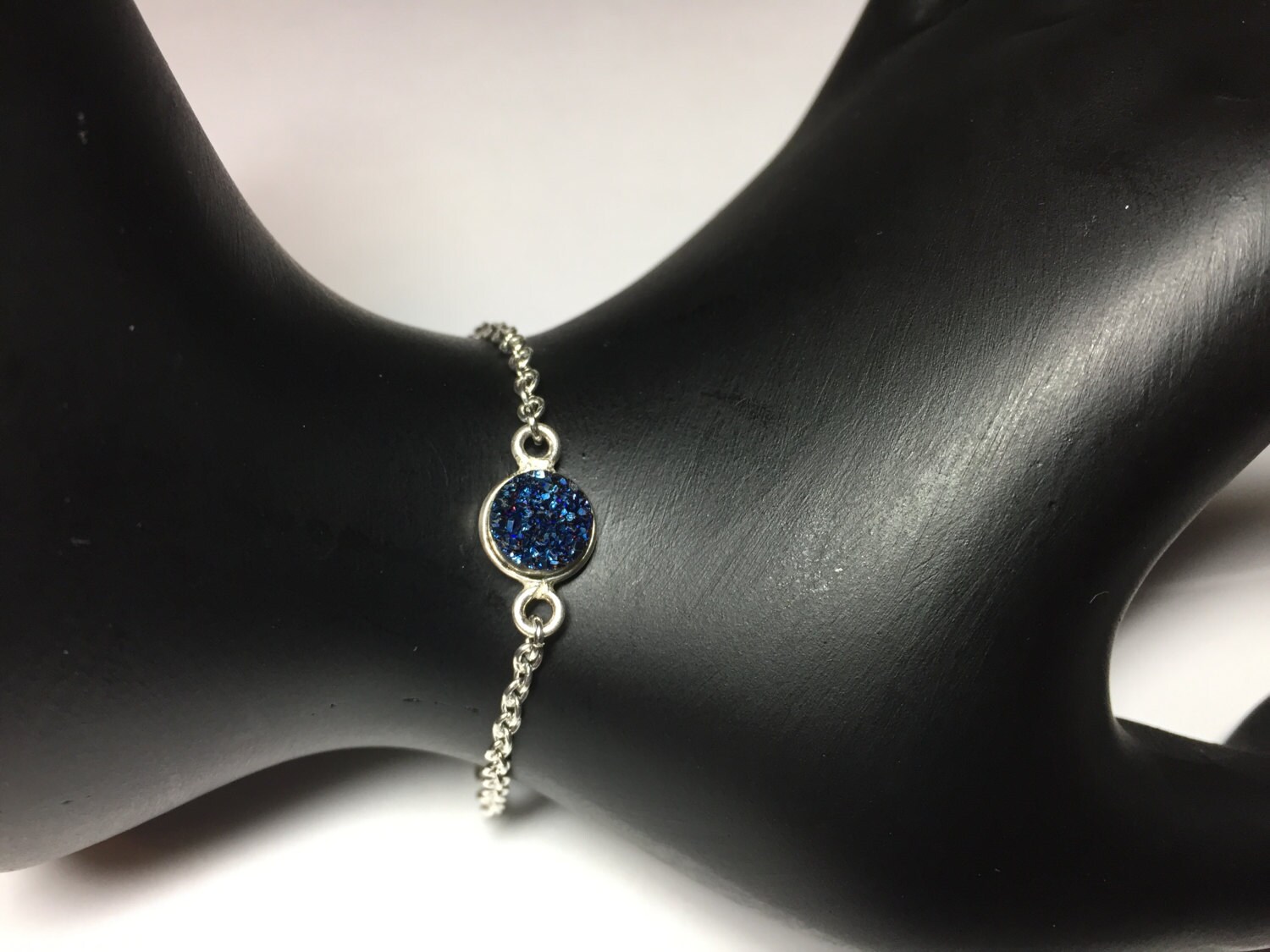 Zierliche Sterling Silber Blau Druzy Armband Zierliche Sterling Silber Blau Druzy Armband von BirdAndAves