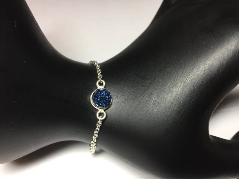 Zierliche Sterling Silber Blau Druzy Armband Zierliche Sterling Silber Blau Druzy Armband von BirdAndAves