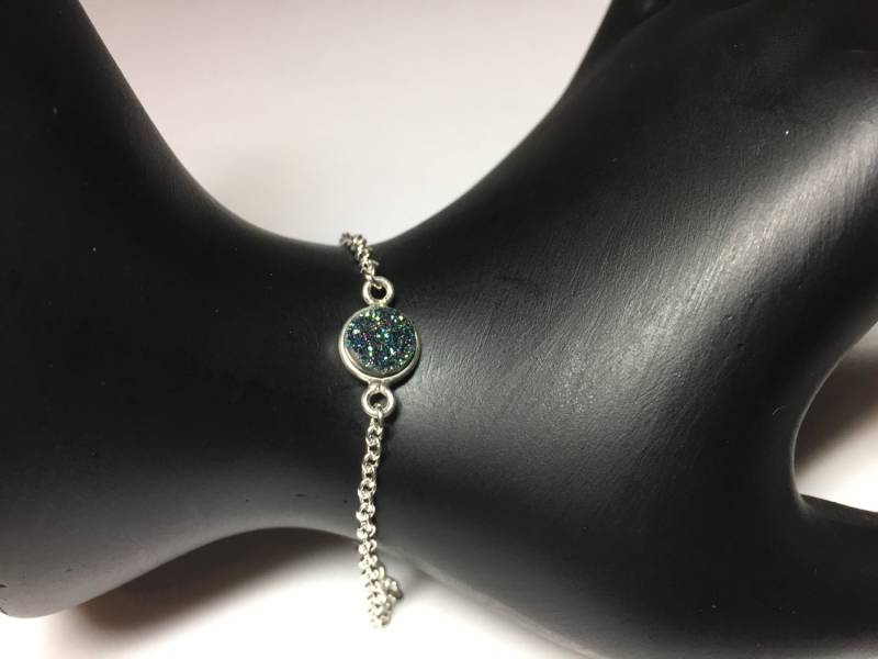 Zierliche Sterling Silber Grün Druzy Armband Zierliche Sterling Silber Grün Druzy Armband von BirdAndAves