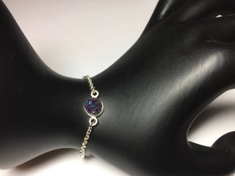 Zierliche Sterling Silber Lila Druzy Armband Zierliche Sterling Silber Lila Druzy Armband von BirdAndAves