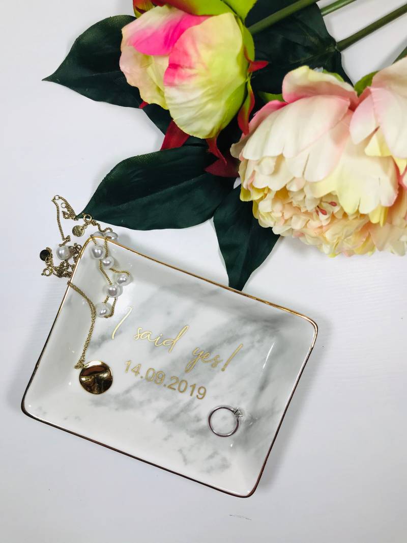 Schmuckschale Mit Goldrand | Datum Name Oder Initialen von BirdDesignDE