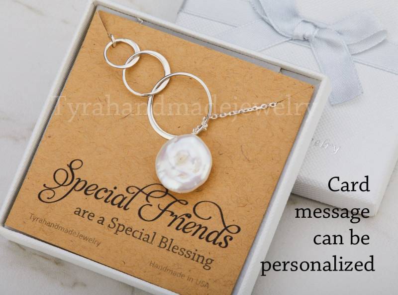 Interlock Cirlcle Halskette, Dreifach Cternity Kreis, Karma Kreisen, Münze Perle Lasso, Brautjungferngeschenke, Freundschaft Geschenk Schwester von Birdedenjewelry