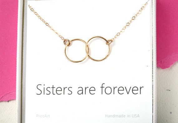 Karma Charme, Schwestern Kreis Halskette, Silber, Rose Gold, Personalisierte Grußkarte, Beste Freundgeschenk Schwester in Gesetz, Brautjungfer von Birdedenjewelry