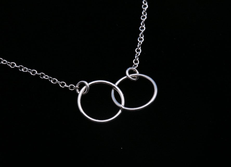 Kreis-Halskette, Ewigkeit Halskette, Beste Freunde Sterling Silber, Liebe Ohne Ende, Brautjungfer Kreis, Friendshi von Birdedenjewelry