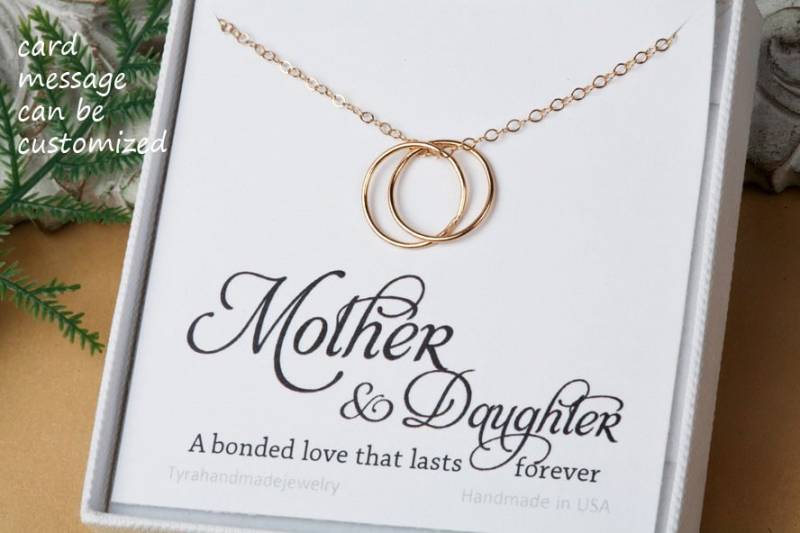 Mutter Tochter Liebe Halskette, Ewigkeit Karma Kreis, Geschenk Für Mama, Mama Von Tochter, Schwesternschaft Mit Notiz-Karte von Birdedenjewelry
