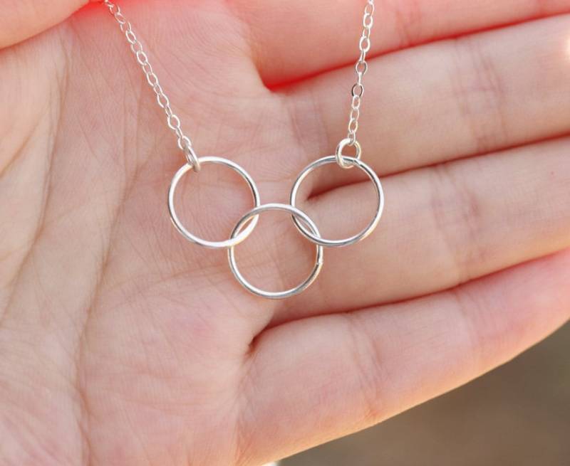 sterling Silber Kreis Halskette, Eternity Halskette, Beste Freunde Halskette, Liebe Ohne Ende, Brautjungfer Love Kreis, Friendshi von Birdedenjewelry