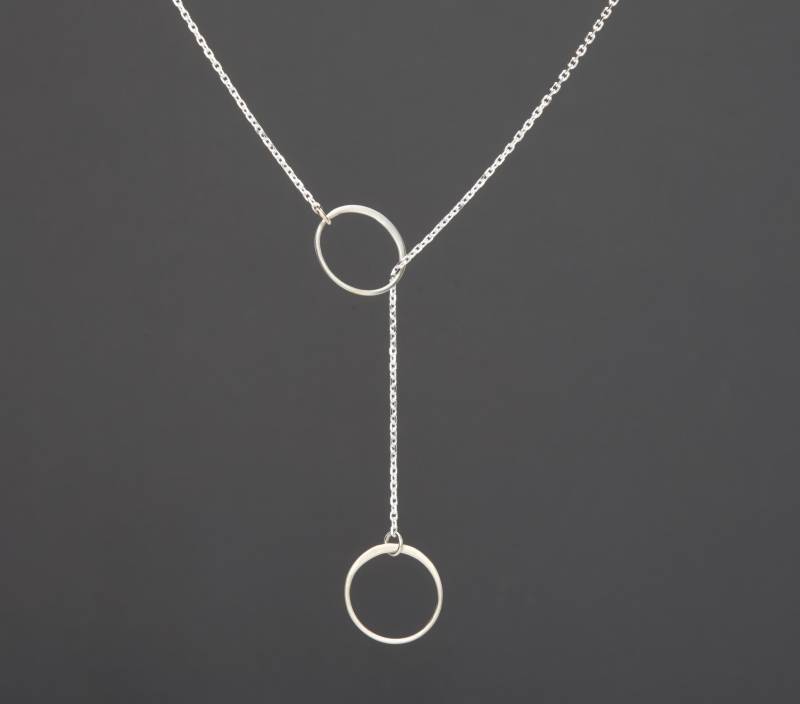 sterling Silber Kreis Lariat Y Halskette, Karma Lariat, Beste Freundin Geschenk, Brautjungfer Schwesternschaft Abschlussgeschenk von Birdedenjewelry