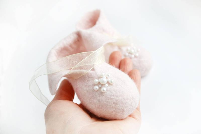 Handgemachte Booties Aus Merinowolle. Für Die Kleinsten Und Liebsten Menschen von BirdlandGifts