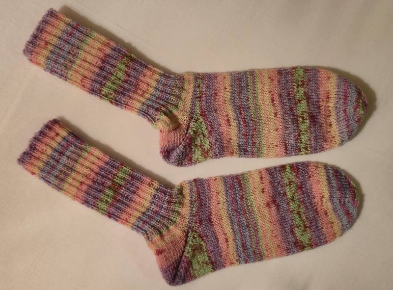 Handgestrickte Socken 38 von BirgitHandarbeiten